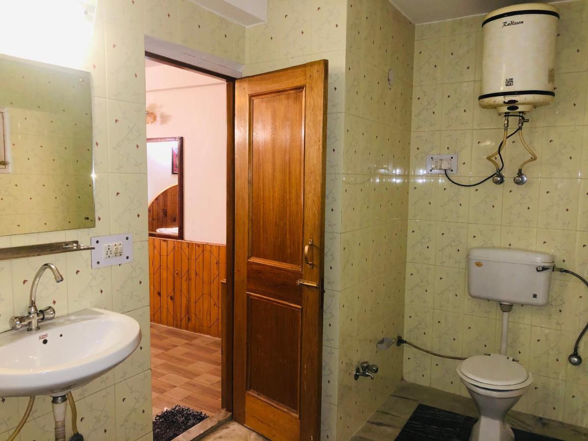 Hostel Hadimba Regency Manāli Zewnętrze zdjęcie