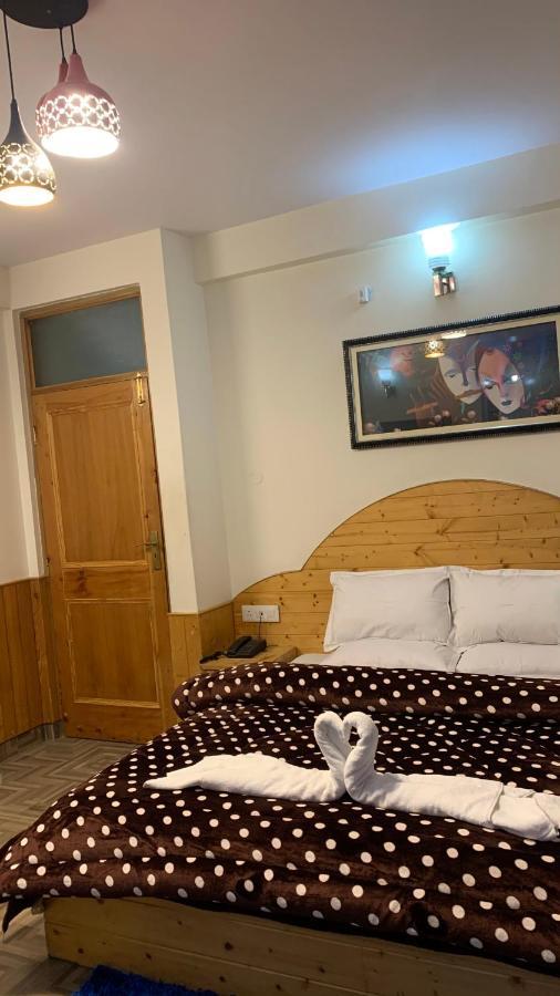 Hostel Hadimba Regency Manāli Zewnętrze zdjęcie